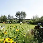 Landhaus-sutje-wolkenlos Lejlighed *